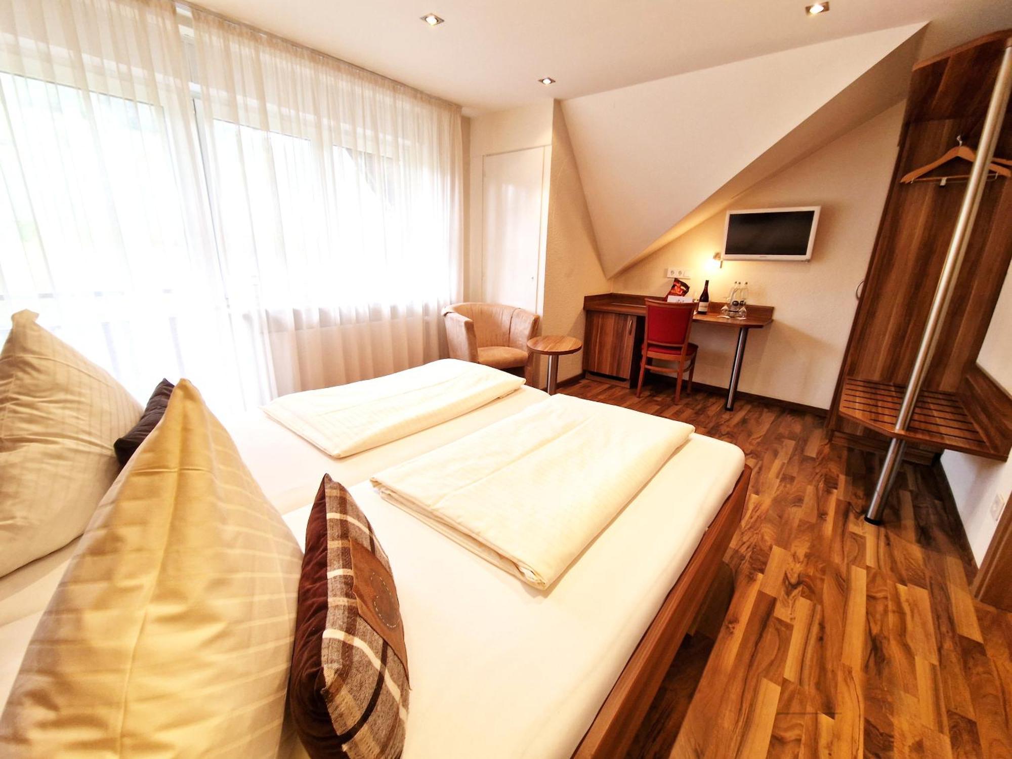 Landgasthof Rebstock Ottenhofen im Schwarzwald Kültér fotó